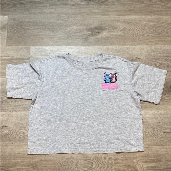 Disney Stitch Heather Gray Crop Top Tee Ohana Means Family PVC Patch Women’s 2XL - Picture 1 of 5